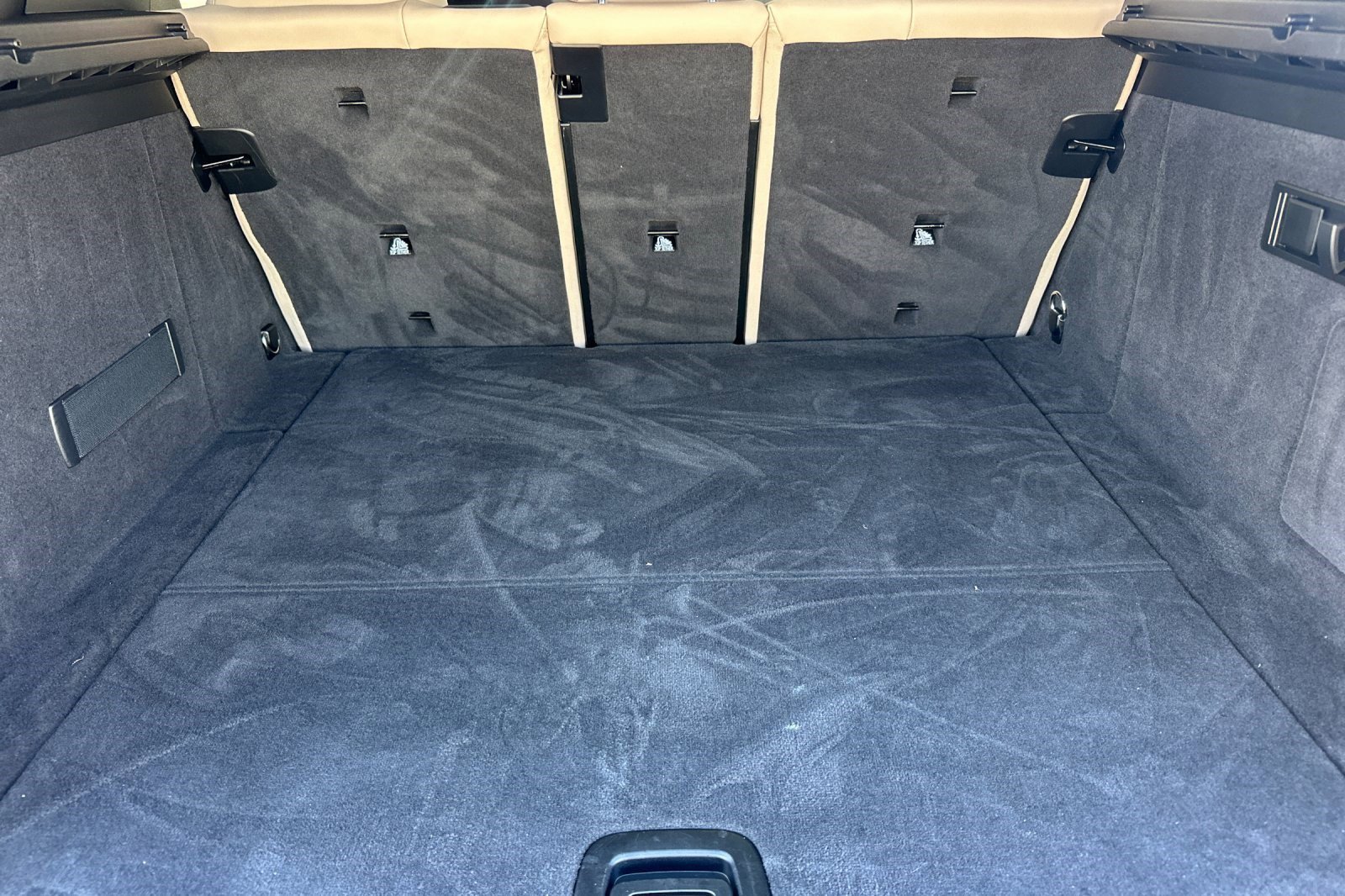 Used 2025 BMW iX xDrive50 image 19