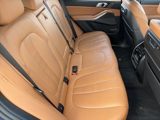 Used 2022 BMW X5 M50i AWD/4WD image 14