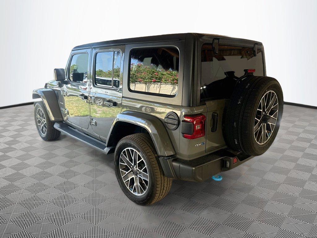 Certified 2023 Jeep Wrangler Unlimited Sahara w/ Cold Weather Group AWD/4WD image 8