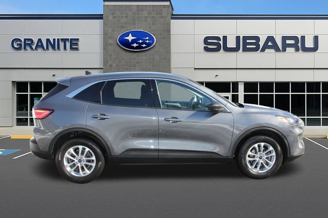 Used 2022 Ford Escape SE w/ Cold Weather Package AWD/4WD image 6