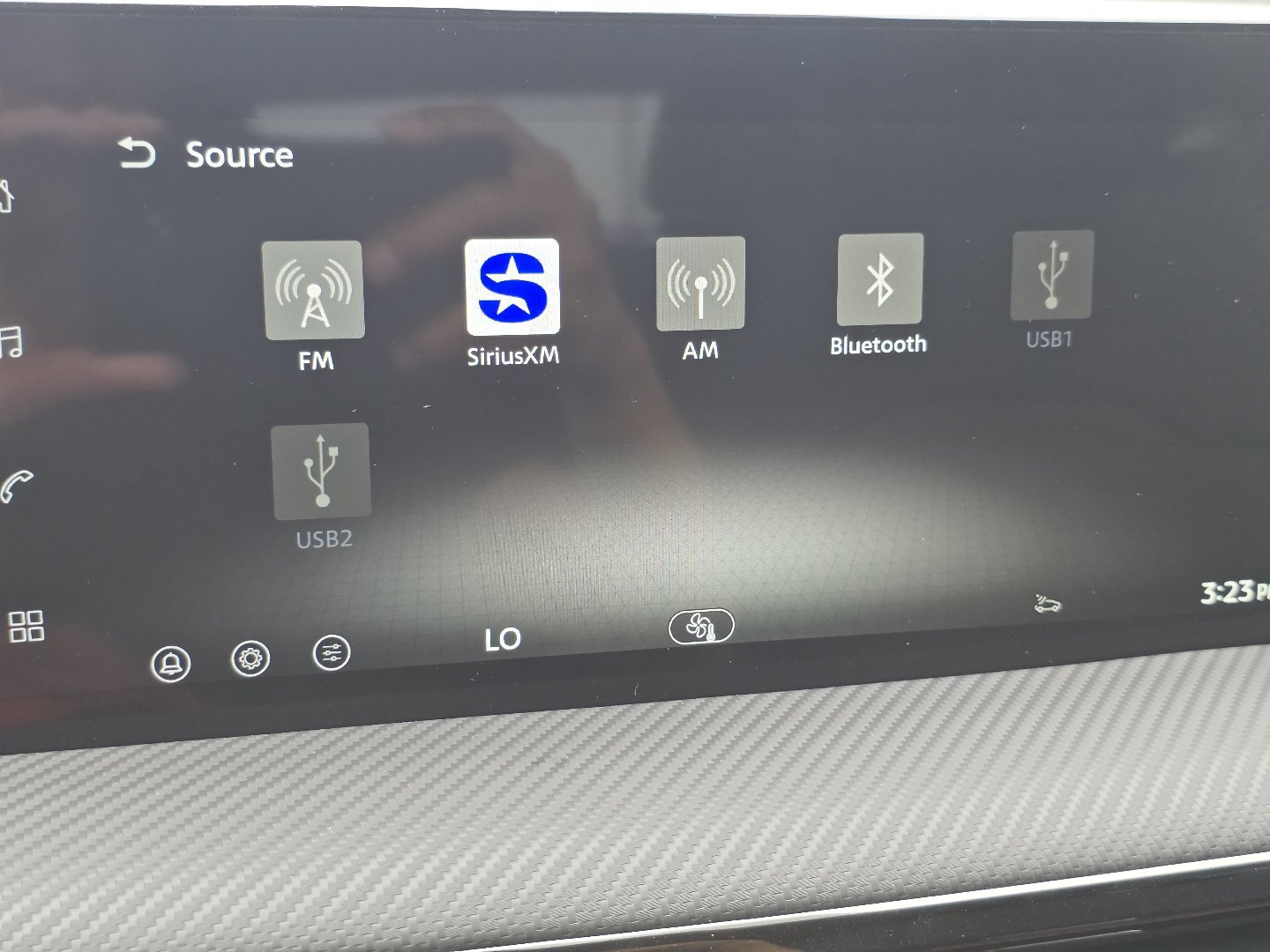 New 2026 Nissan Kicks SR AWD/4WD image 10