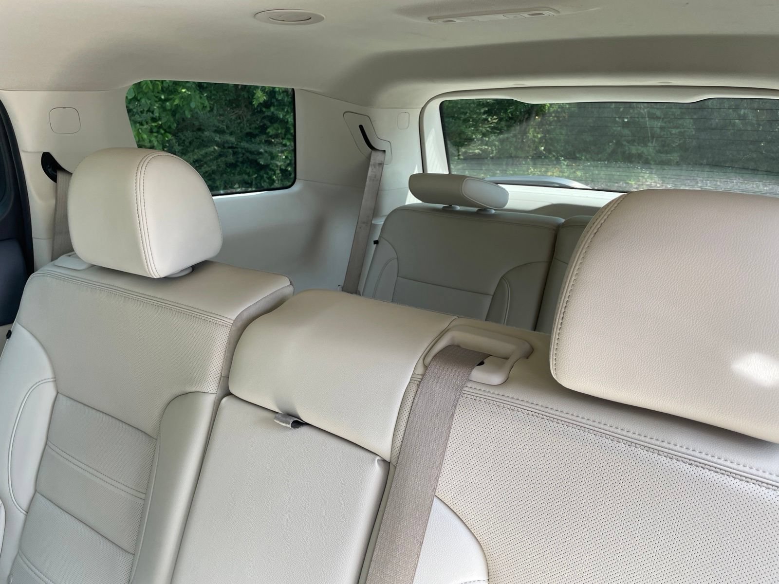 Used 2023 GMC Acadia Denali FWD image 36