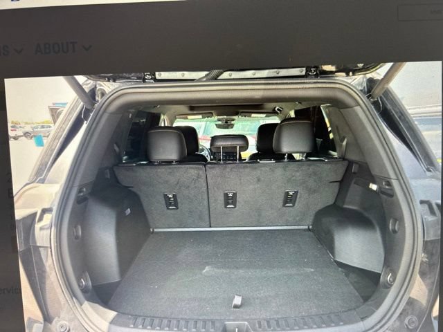 Used 2025 Chevrolet Equinox ACTIV w/ Safety and Technology Package FWD image 11