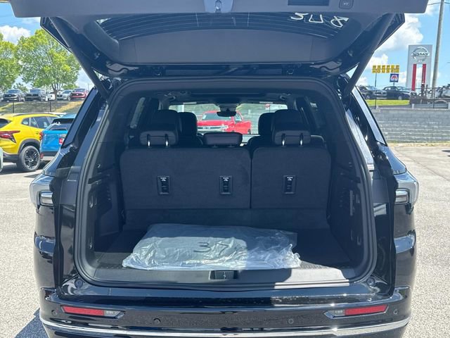 New 2026 Buick Enclave Avenir image 13