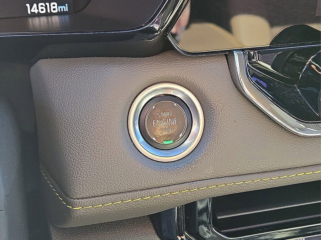 Used 2024 Chevrolet Colorado ZR2 w/ Technology Package image 29