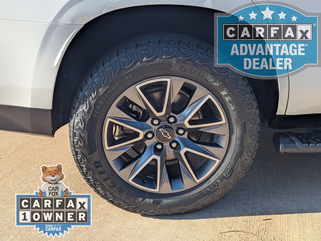 Used 2024 Chevrolet Tahoe Z71 w/ Luxury Package AWD/4WD image 4