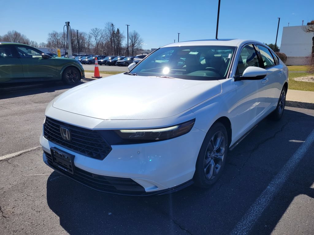 New 2026 Honda Accord EX-L image 9