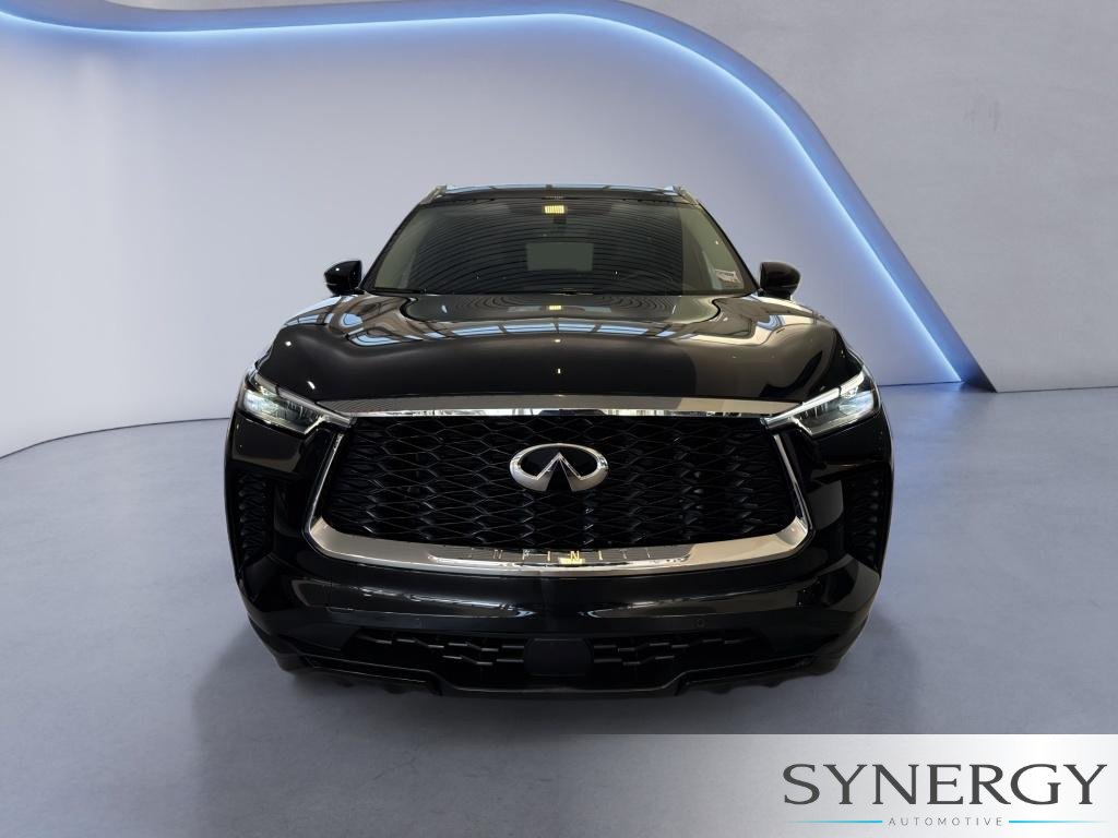 Certified 2023 INFINITI QX60 Luxe w/ Cargo Package FWD image 3