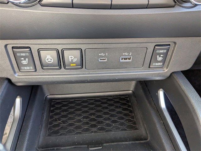 Used 2022 Nissan Frontier SV w/ SV Premium Package image 23