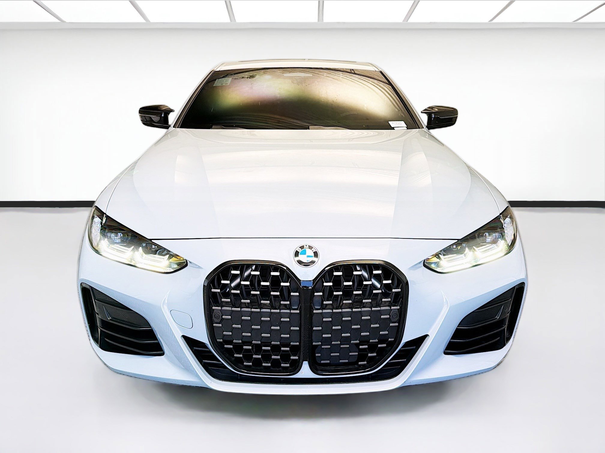Used 2024 BMW M440i Coupe RWD image 2