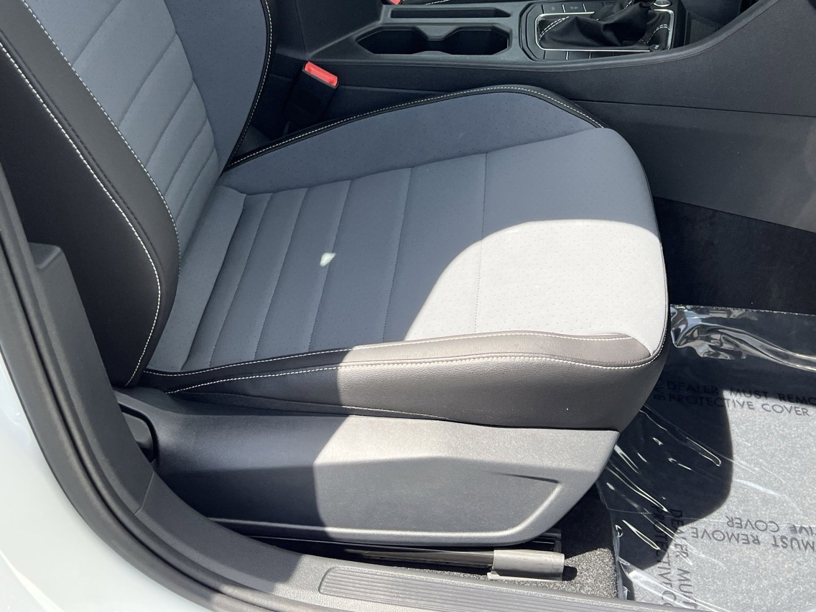 Used 2026 Volkswagen Jetta SE image 27