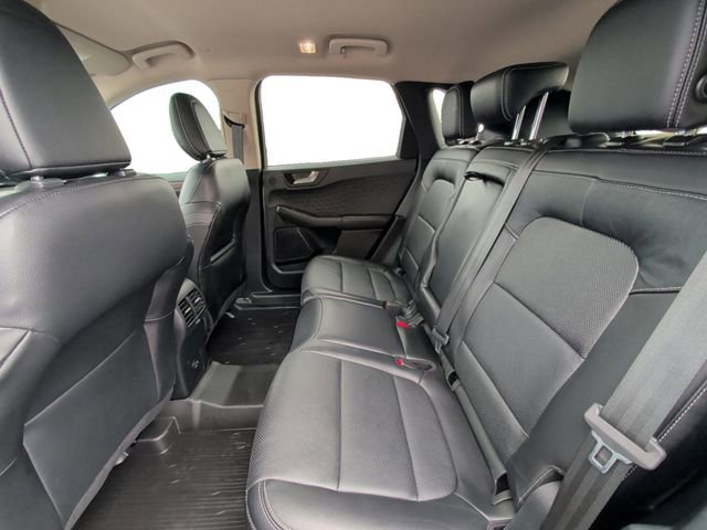 Used 2020 Ford Escape Titanium image 13