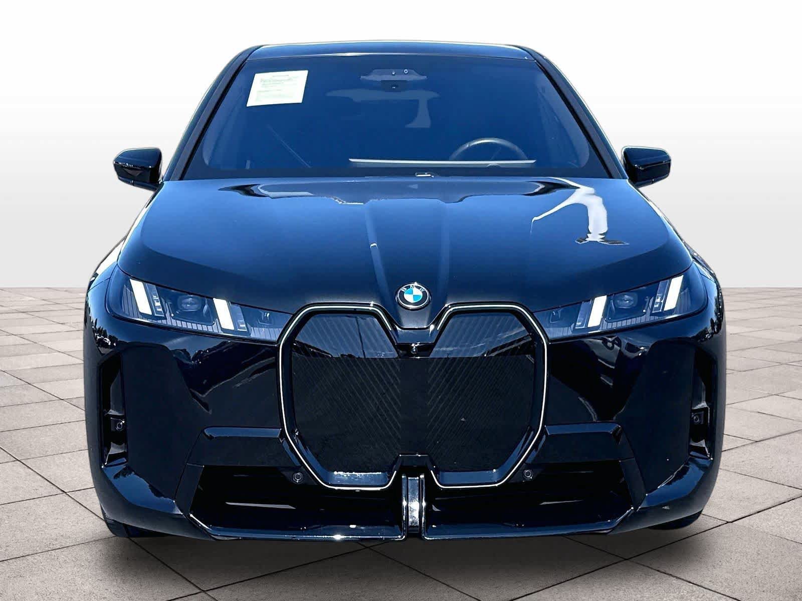 Used 2026 BMW iX xDrive60 w/ M Sport Package AWD/4WD image 2
