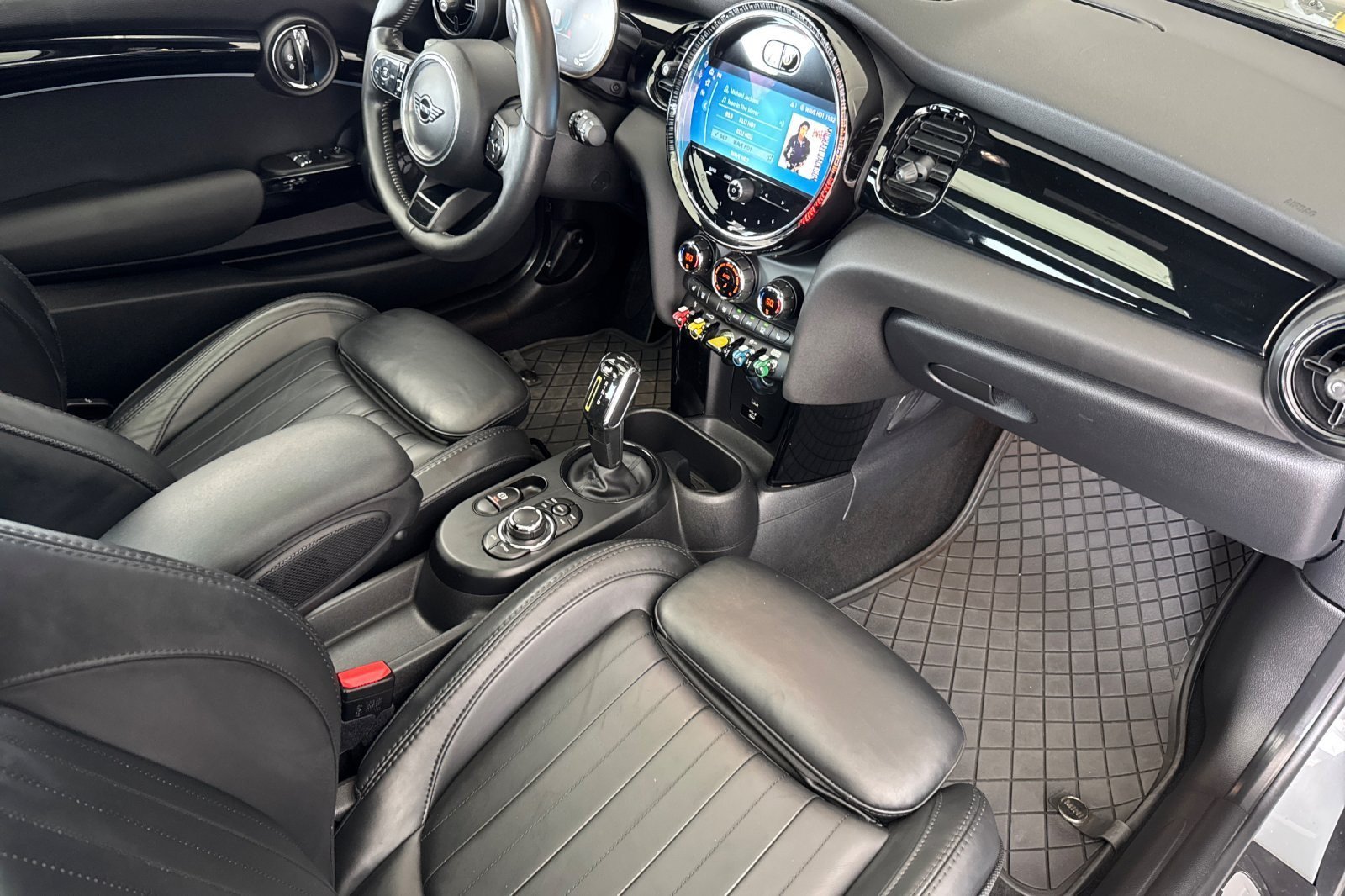 Used 2022 MINI Cooper SE FWD image 15