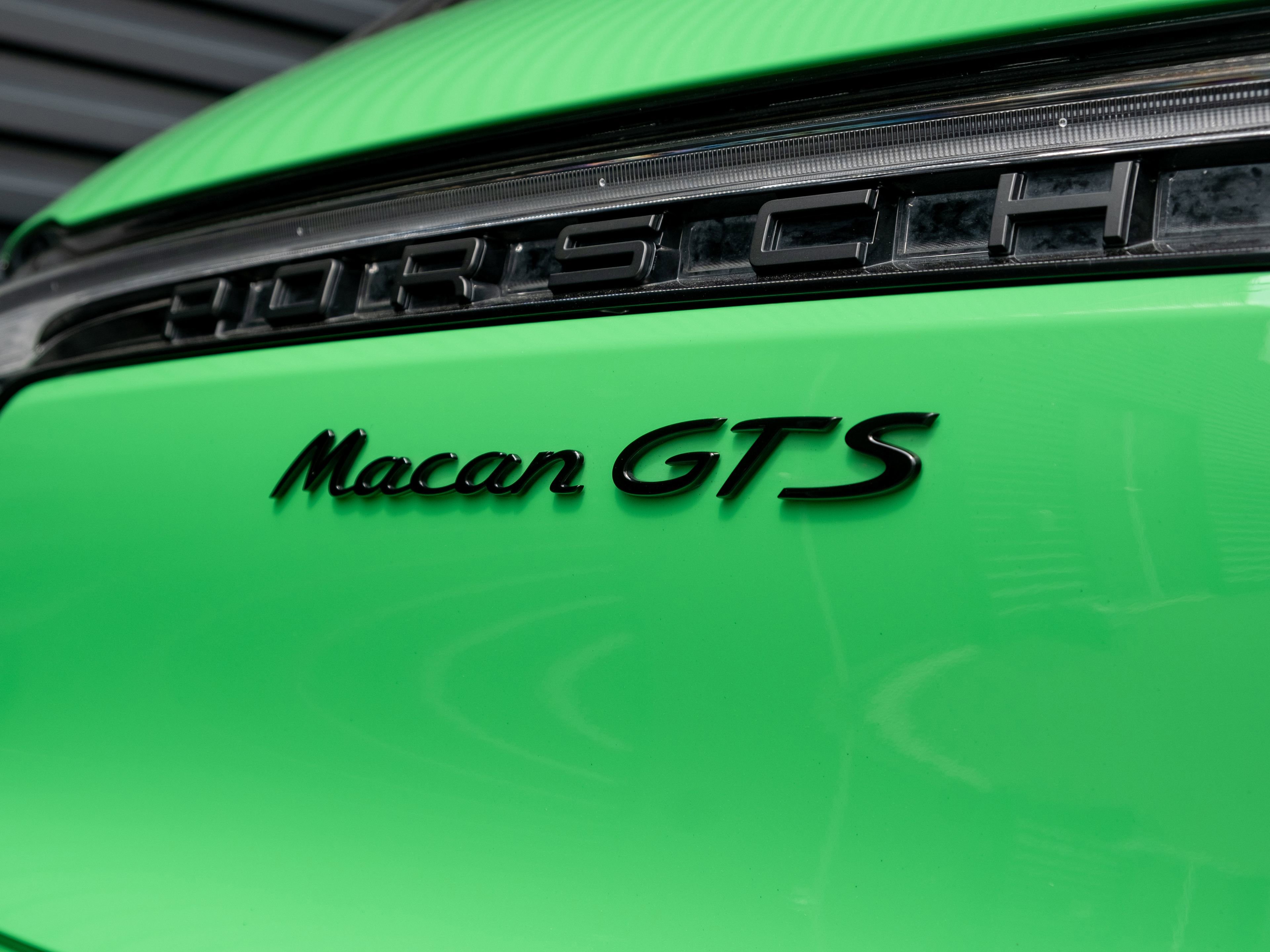 Certified 2025 Porsche Macan GTS image 60