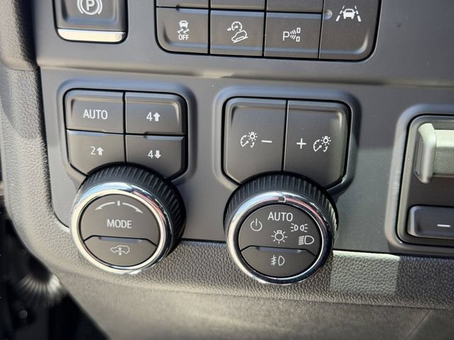 New 2026 Chevrolet Tahoe High Country AWD/4WD image 32