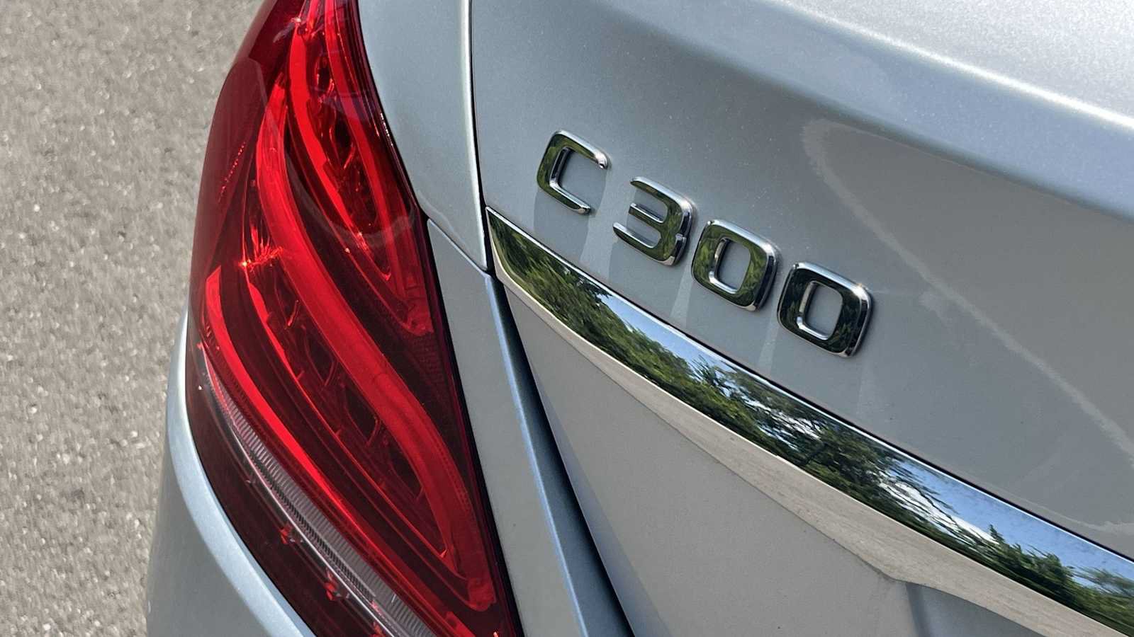 Used 2017 Mercedes-Benz C 300 4MATIC Sedan image 22