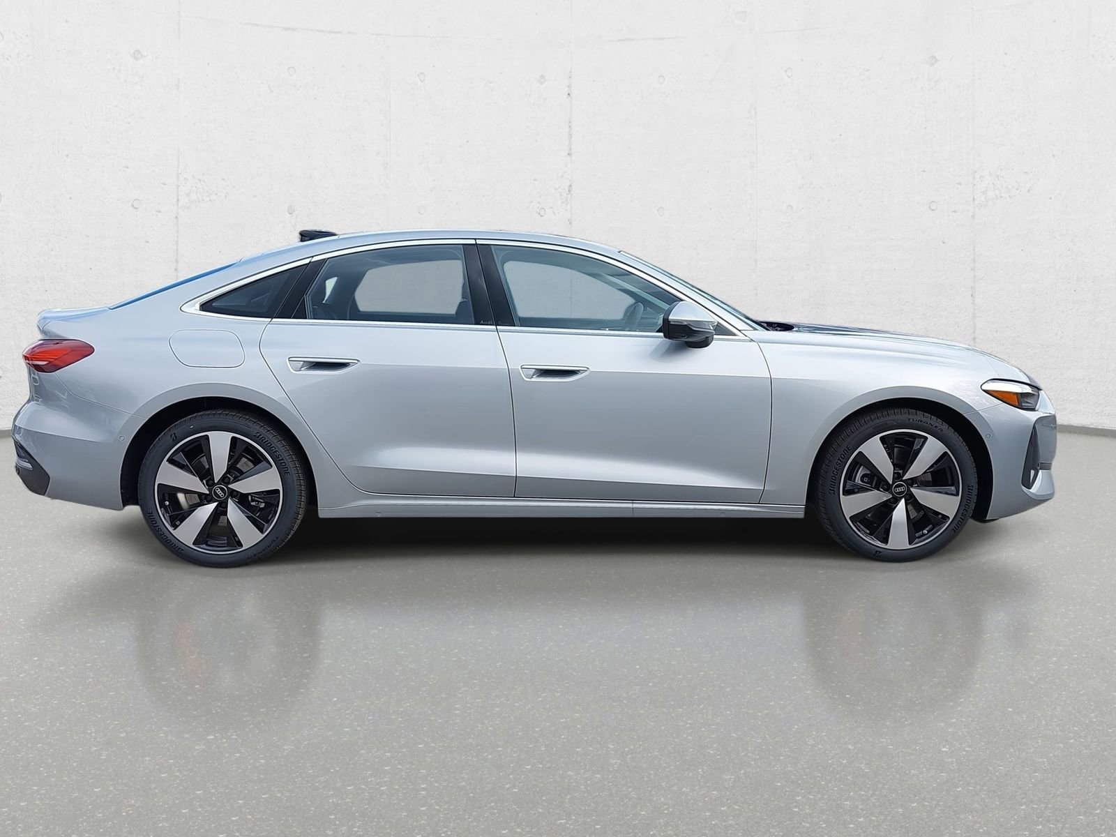 New 2025 Audi A5 2.0T Premium image 4