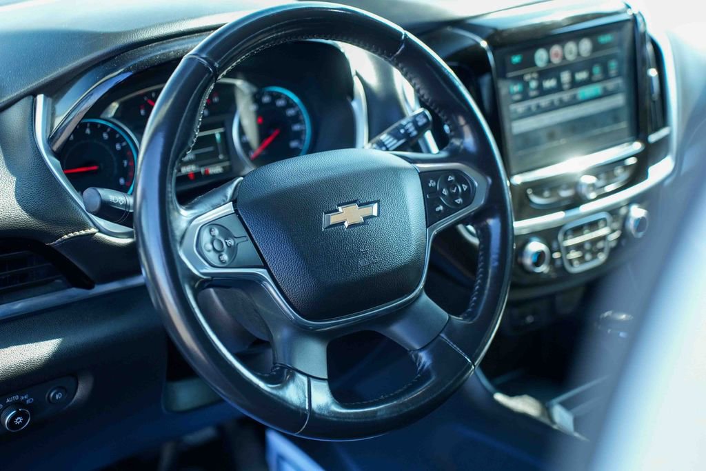 Used 2018 Chevrolet Traverse LT image 26
