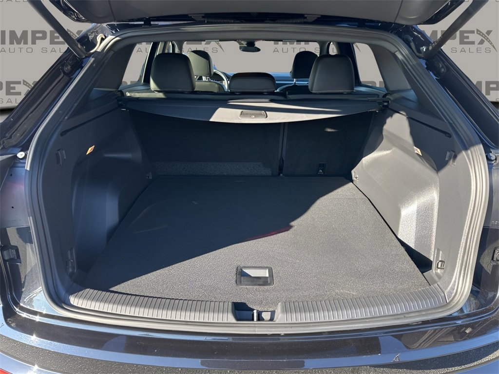 Used 2023 Volkswagen Atlas Cross Sport SEL image 30