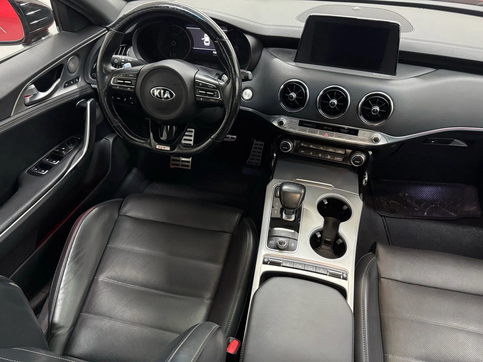 Used 2020 Kia Stinger GT2 image 27