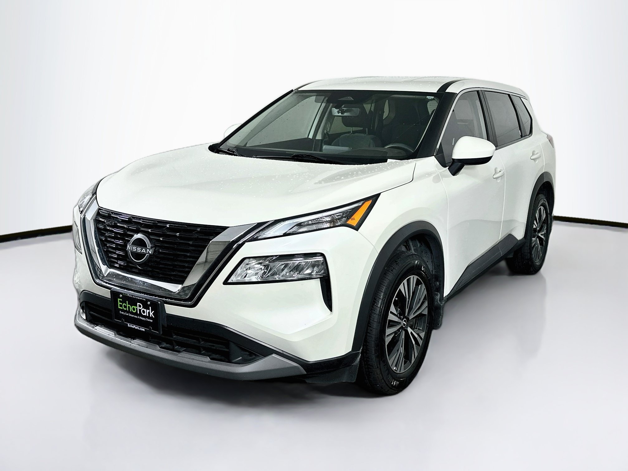 Used 2023 Nissan Rogue SV FWD image 3