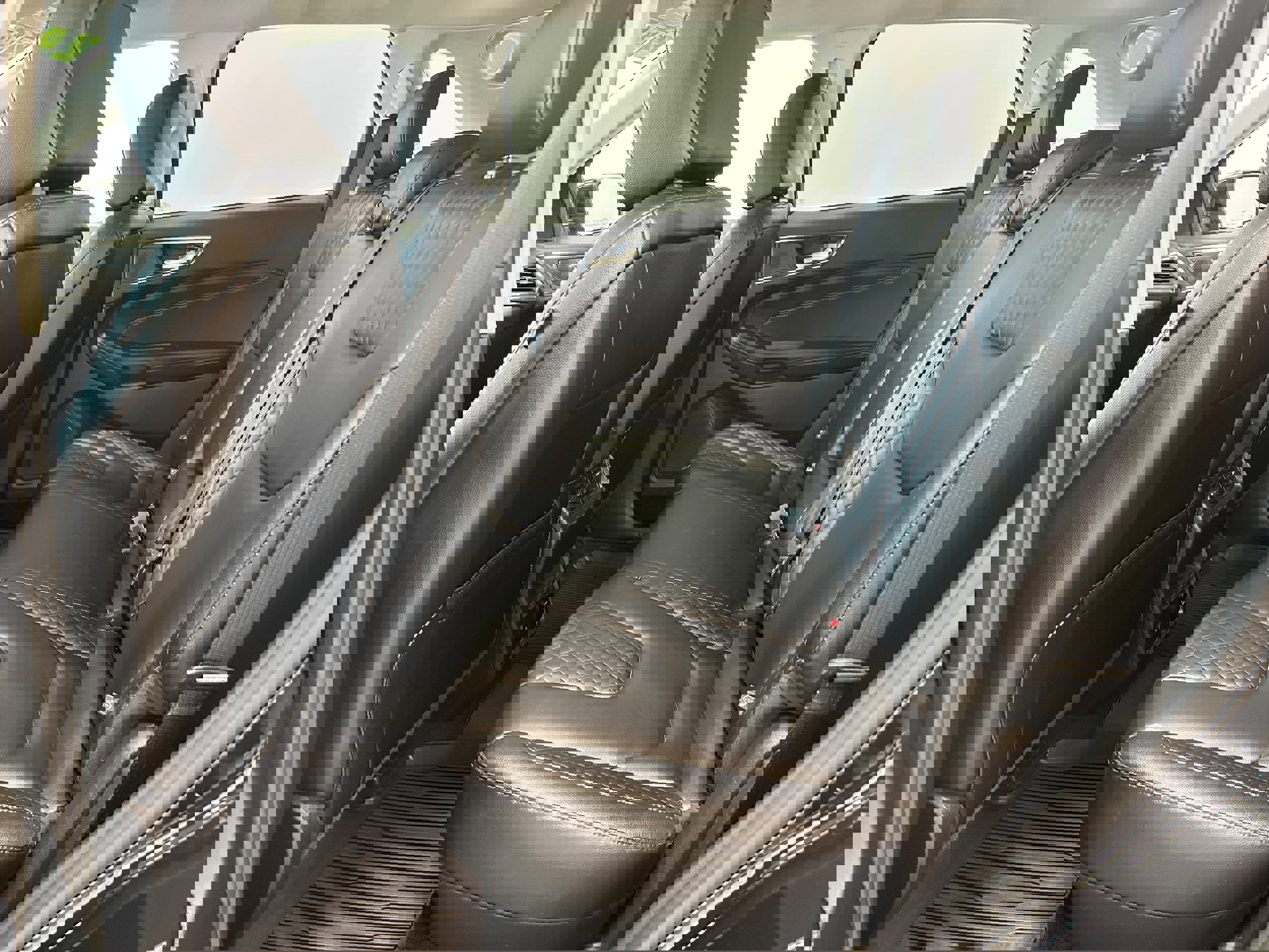 Used 2024 Ford Edge Titanium image 12