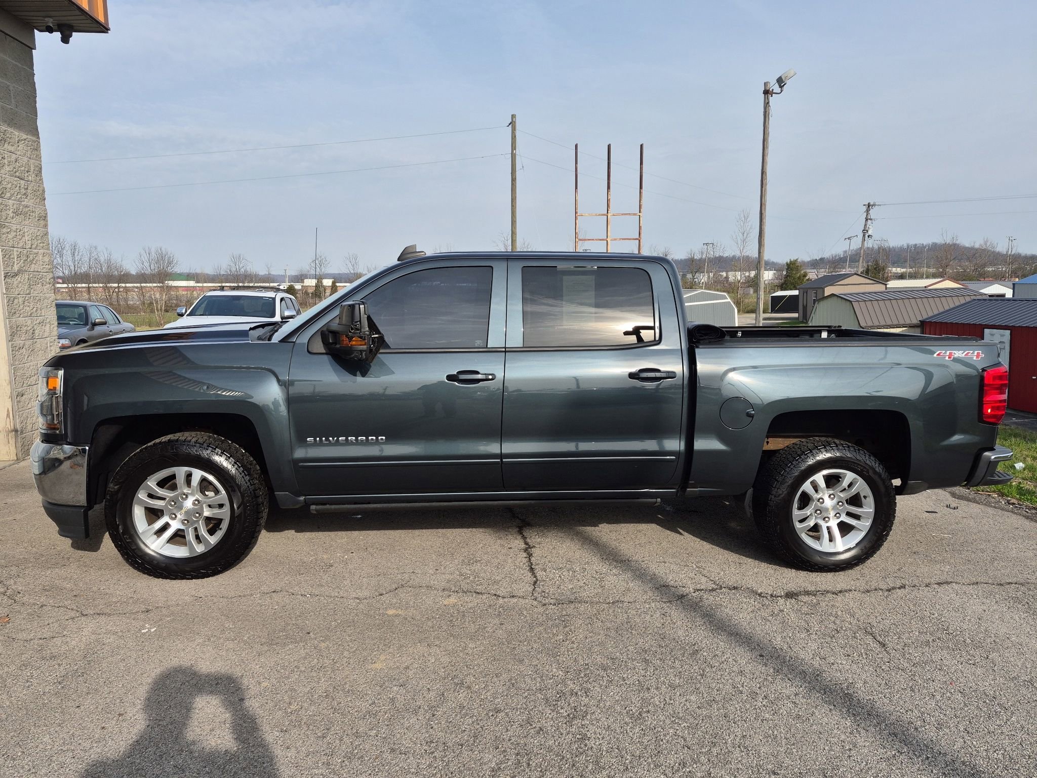 Used 2017 Chevrolet Silverado 1500 LT w/ Max Trailering Package image 6