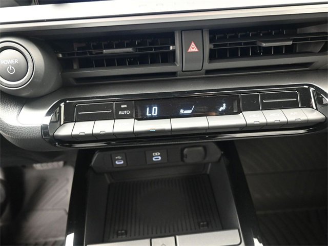 New 2026 Toyota Prius LE image 3