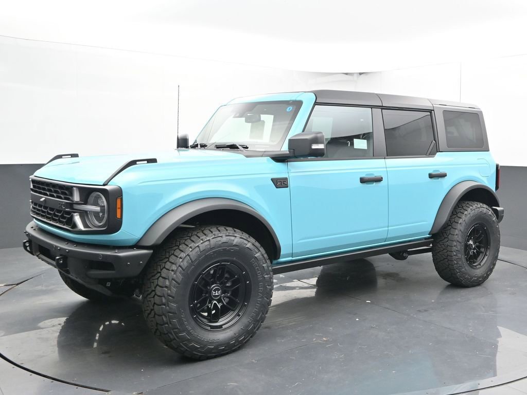 New 2025 Ford Bronco Badlands image 4