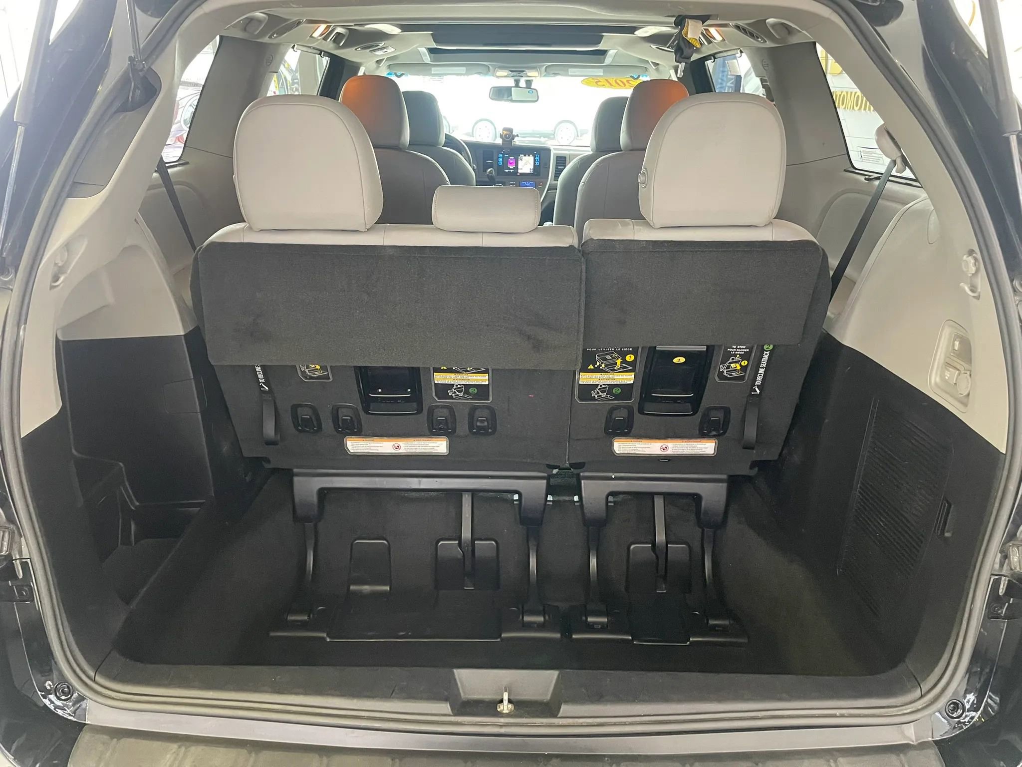 Used 2015 Toyota Sienna Limited Premium AWD/4WD image 22