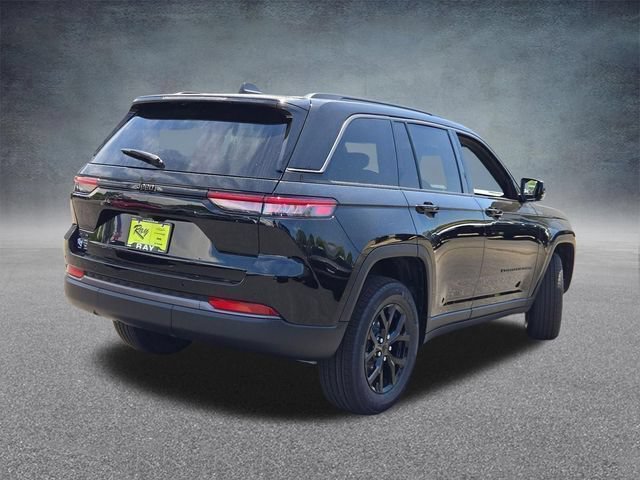 New 2026 Jeep Grand Cherokee Altitude AWD/4WD image 16