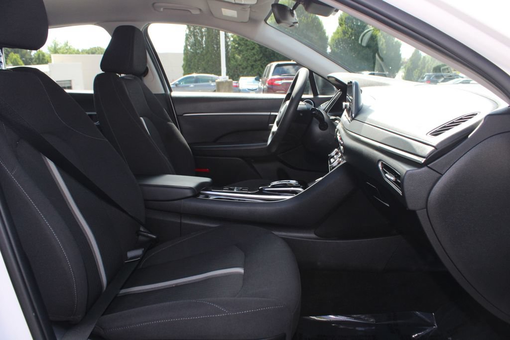 Used 2023 Hyundai Sonata SEL w/ Preferred Accessory Package FWD image 11