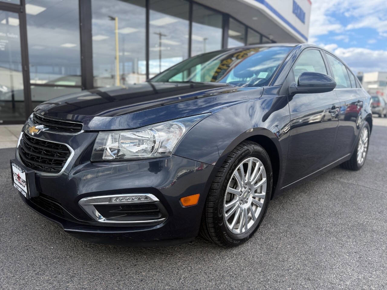 Used 2016 Chevrolet Cruze Eco FWD image 1