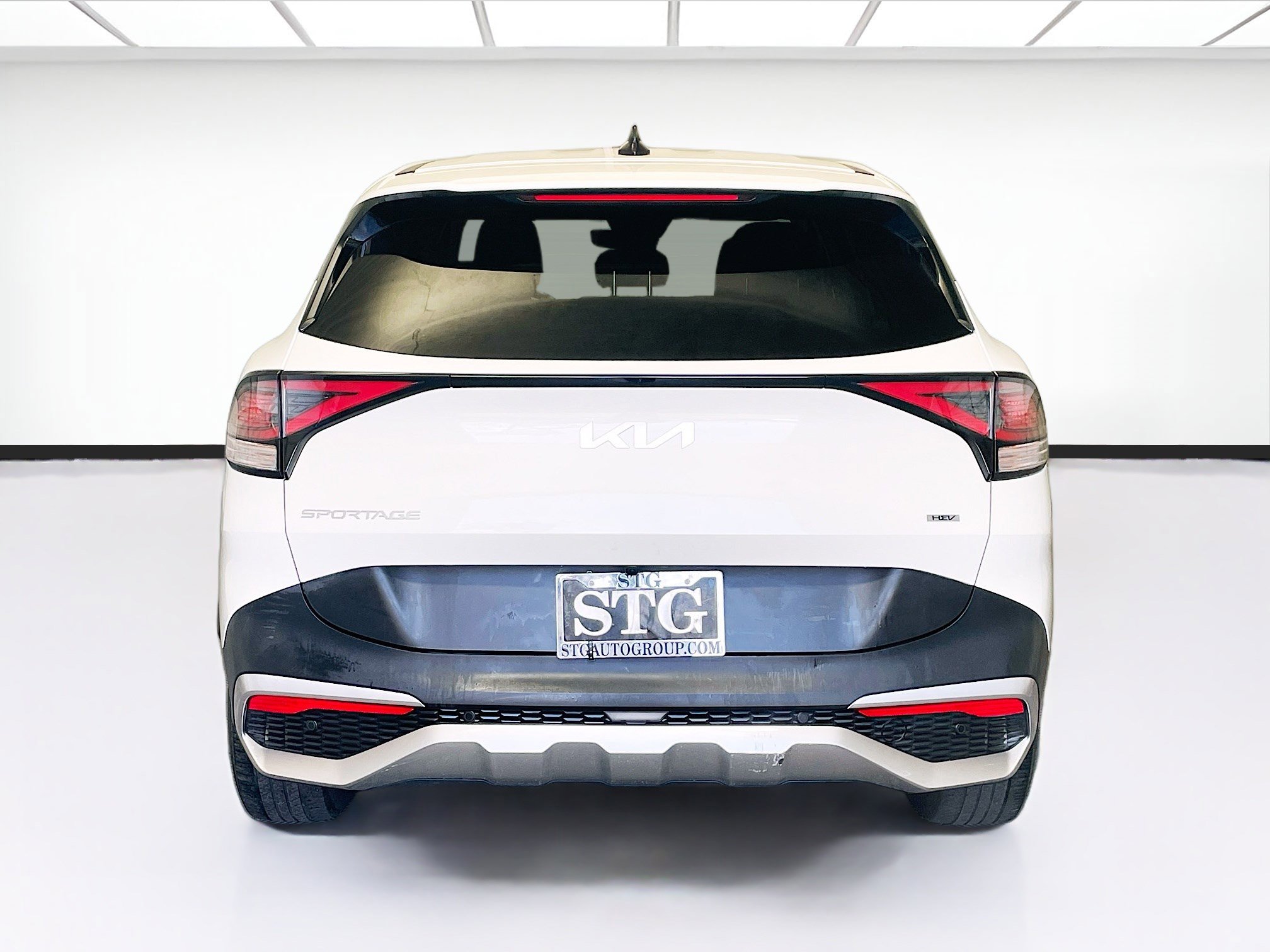 Used 2023 Kia Sportage LX image 6