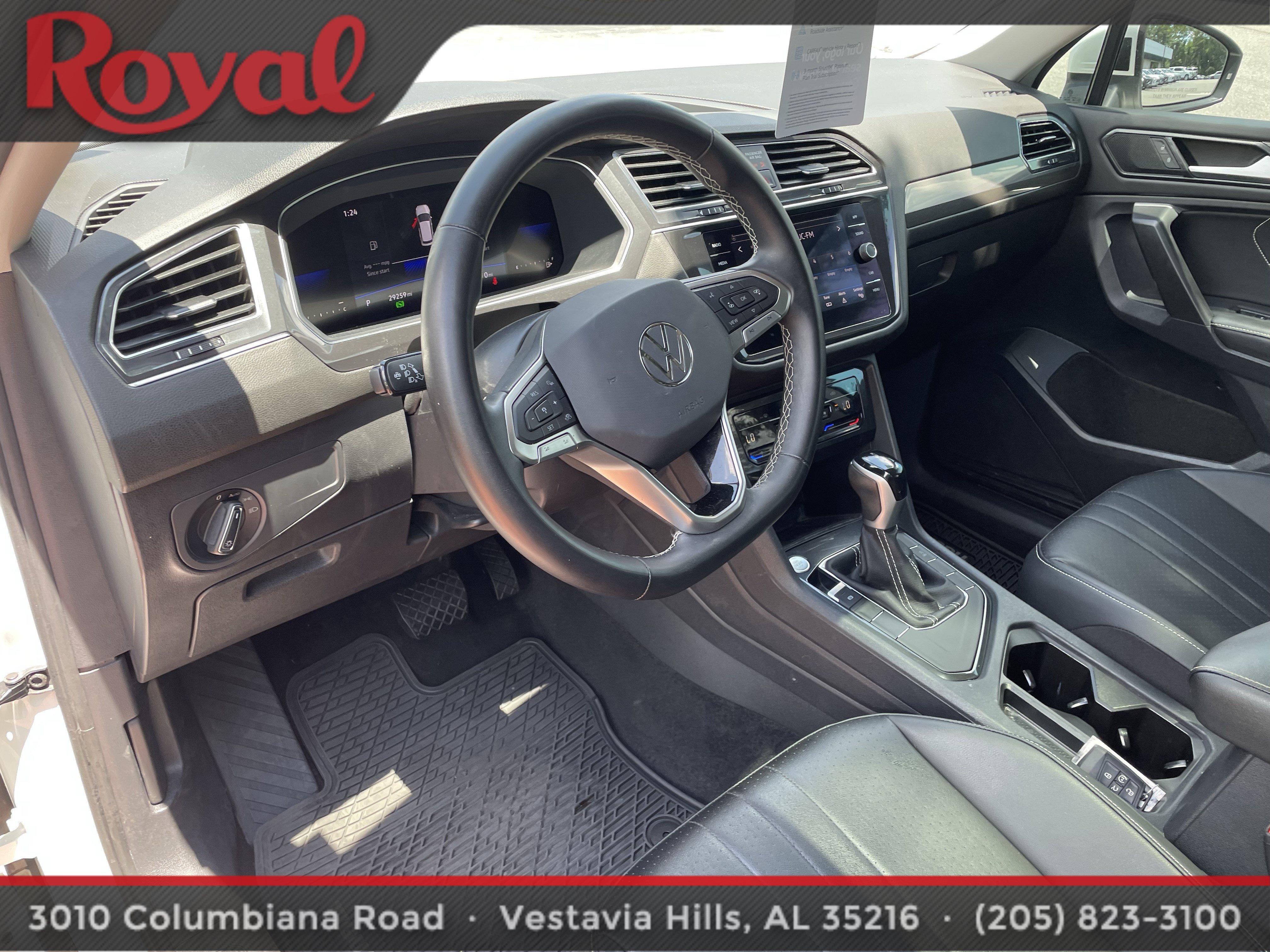Certified 2023 Volkswagen Tiguan SE w/ Panoramic Sunroof Package FWD image 16