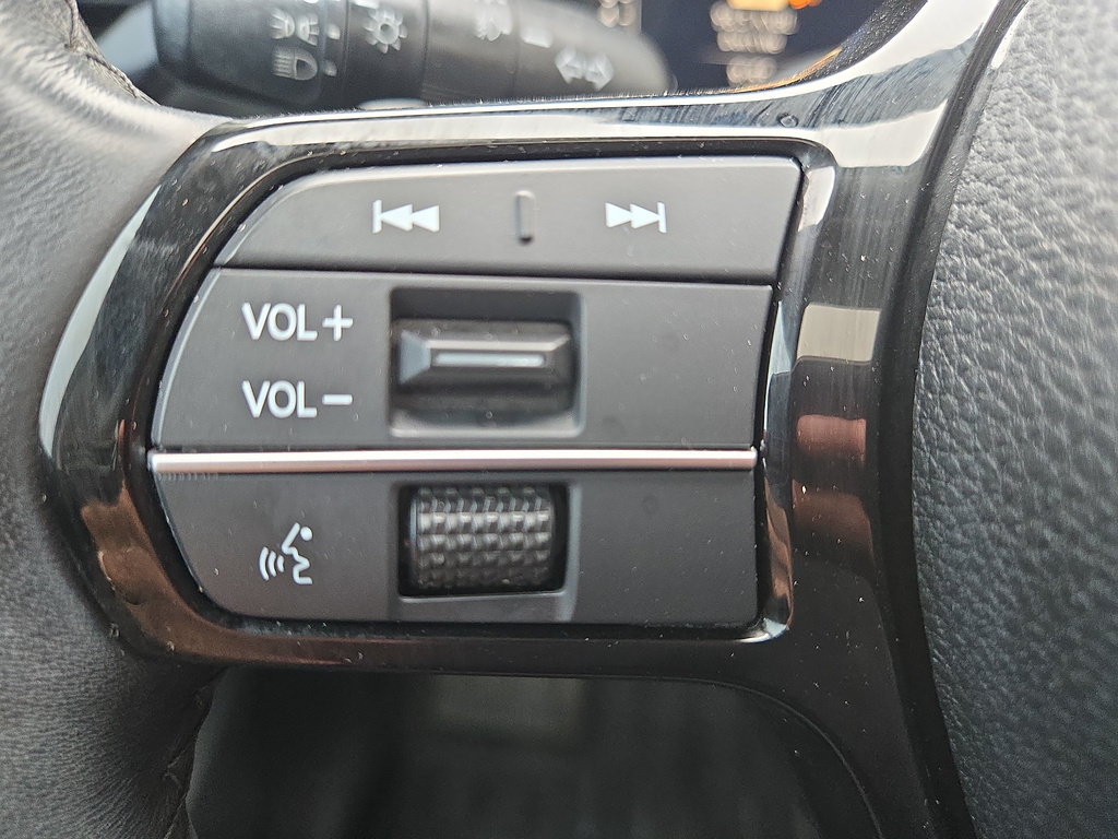 Used 2023 Honda Pilot Elite image 26