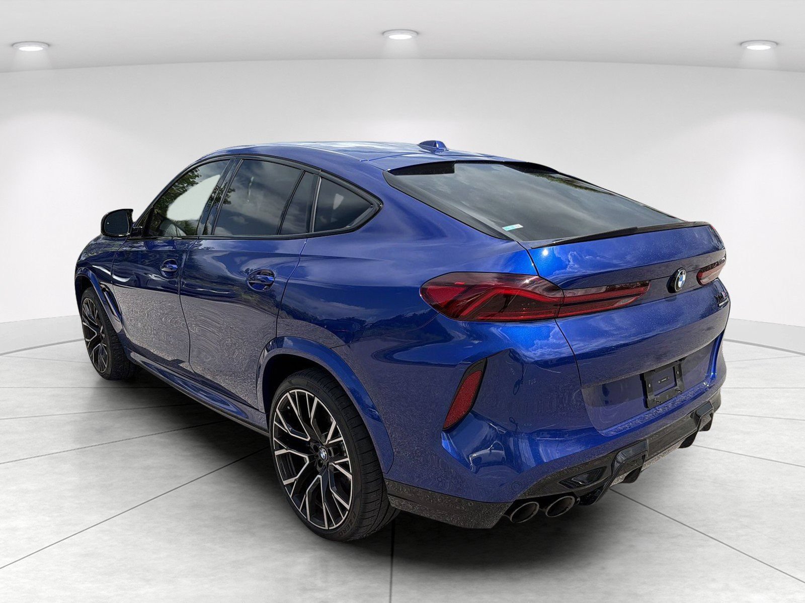 Certified 2025 BMW X6 M Competition w/ Executive Package AWD/4WD image 6