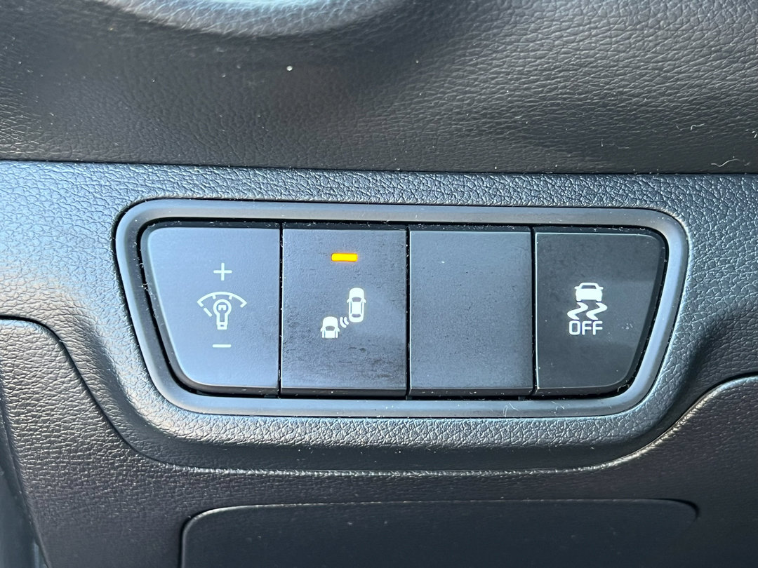 Used 2023 Kia Forte LXS w/ LXS Technology Package image 12