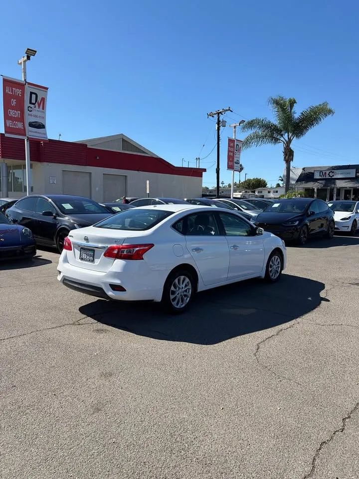 Used 2019 Nissan Sentra SV FWD image 4