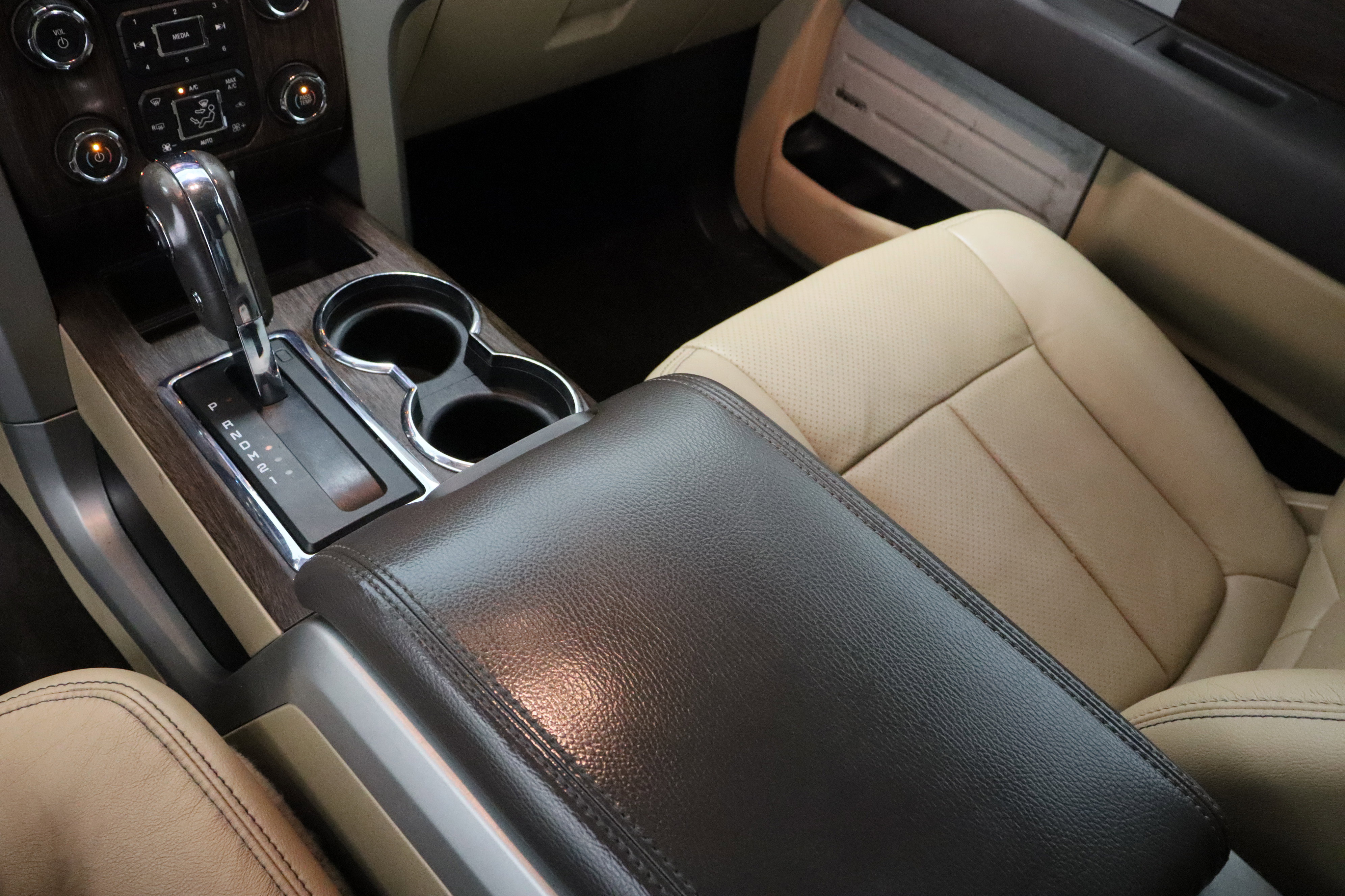 Used 2014 Ford F150 Lariat w/ Equipment Group 502A Luxury RWD image 17