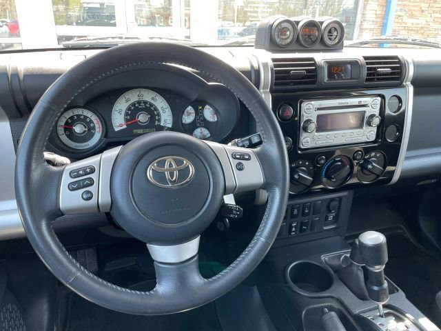 Used 2014 Toyota FJ Cruiser 4WD w/ Upgrade Package image 20