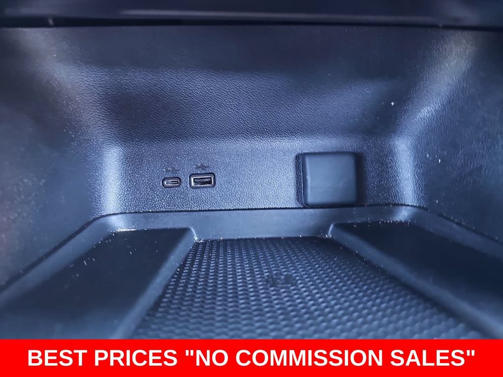 Used 2024 Chevrolet Traverse Z71 w/ Enhanced Driving Package AWD/4WD image 27