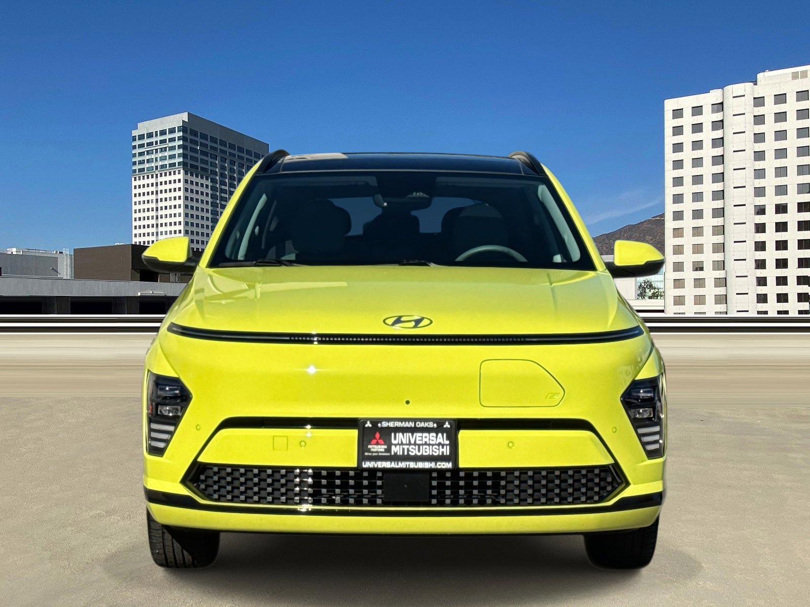 Used 2024 Hyundai Kona Limited image 2