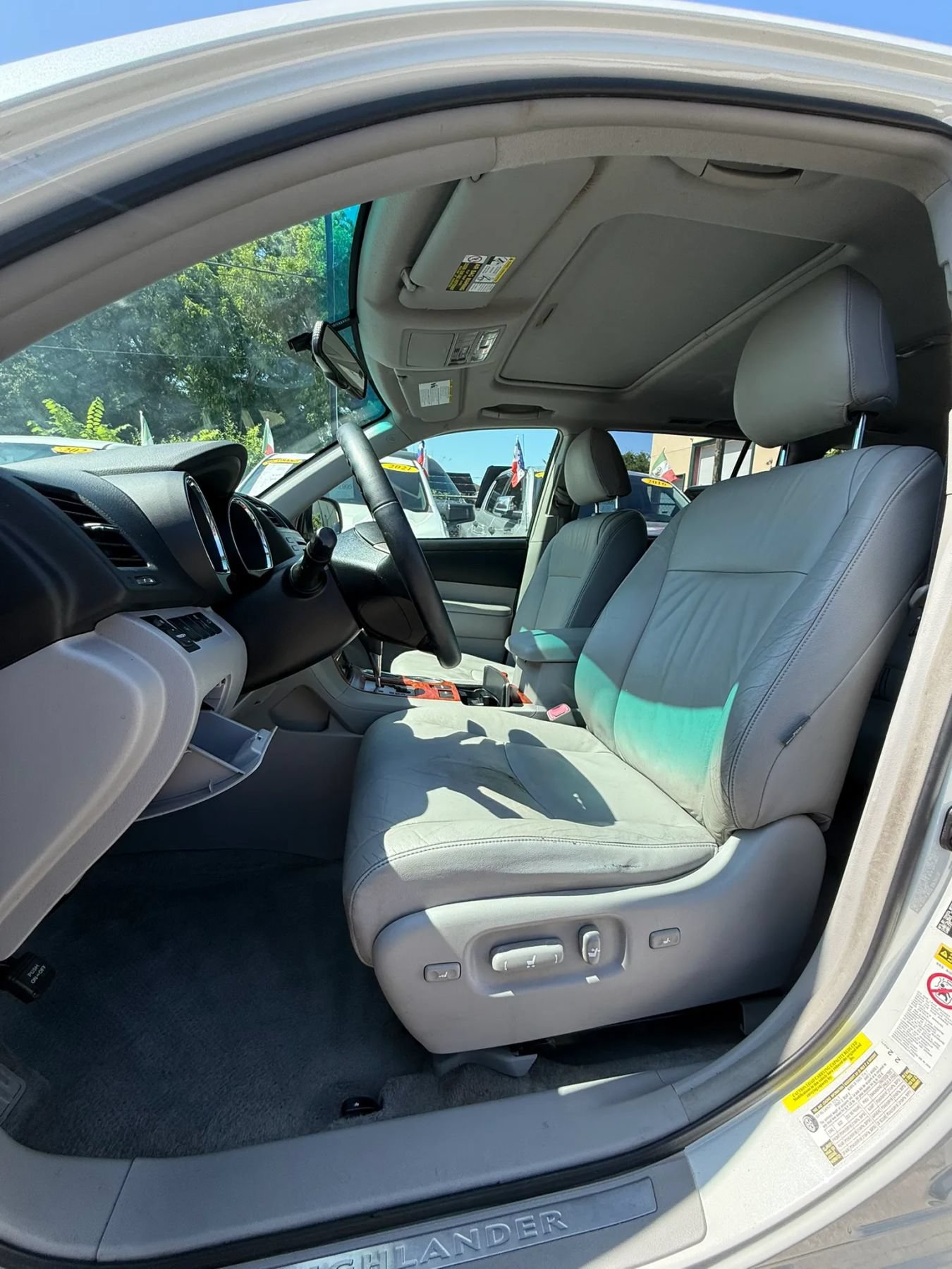 Used 2009 Toyota Highlander Limited FWD image 15