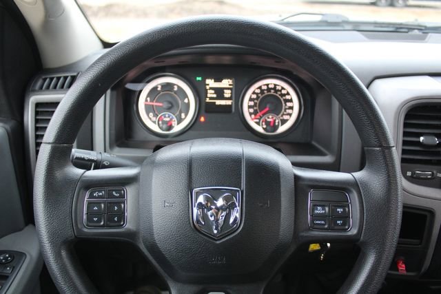 Used 2018 RAM 3500 Tradesman w/ Chrome Appearance Group AWD/4WD image 19