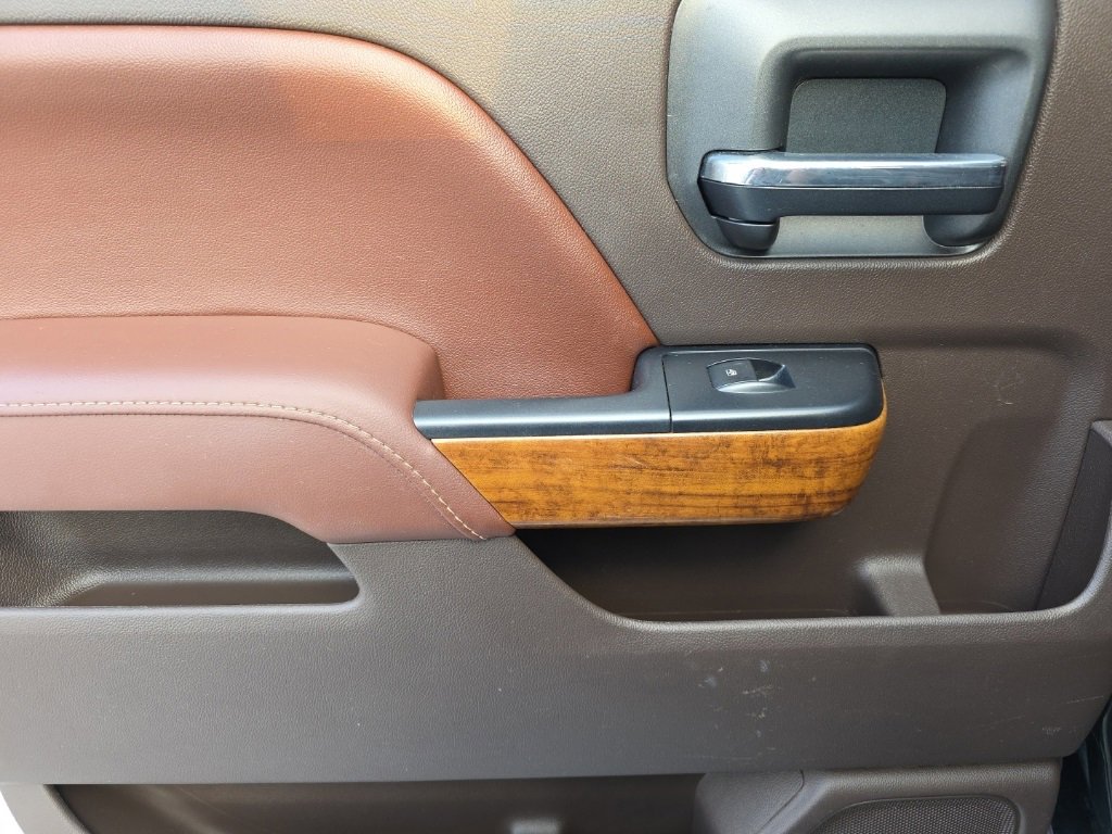 Used 2016 Chevrolet Silverado 2500 High Country w/ Duramax Plus Package image 20