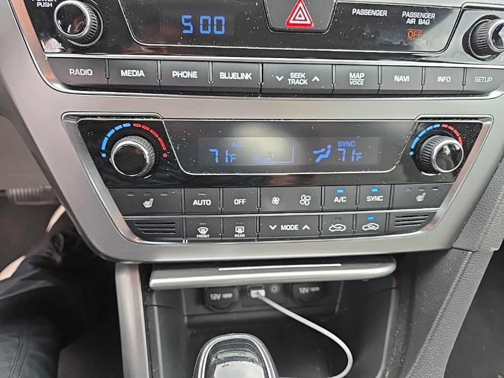 Used 2015 Hyundai Sonata Sport w/ Option Group 04 FWD image 11