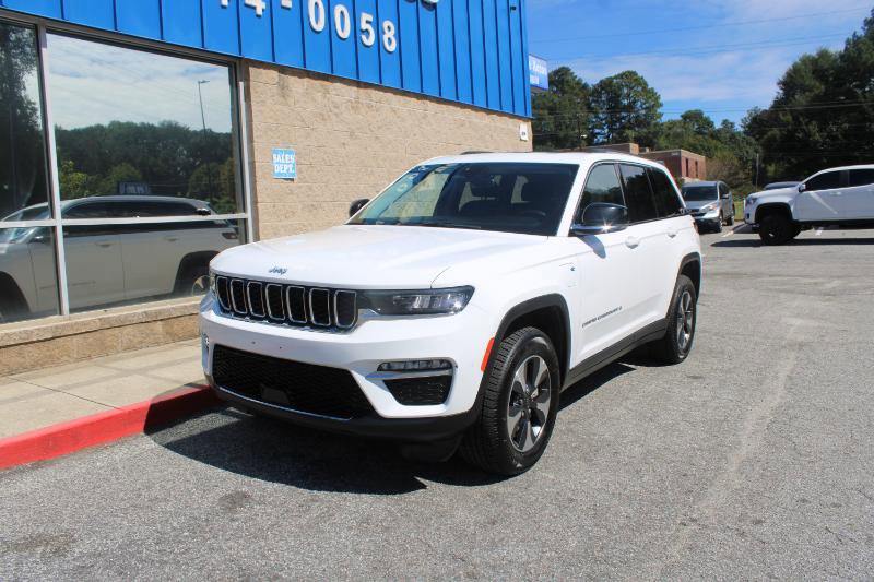 Used 2023 Jeep Grand Cherokee 4WD 4xe image 3