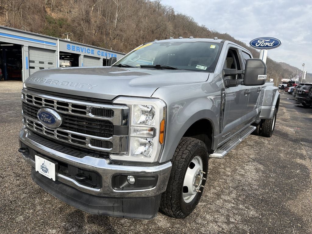 Used 2024 Ford F350 XLT image 9